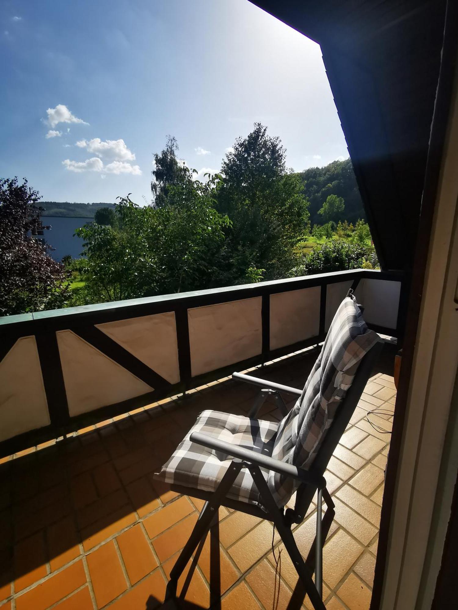 Charmantes Ferienhaus Casa Ella Mit Balkon Siegen Luaran gambar